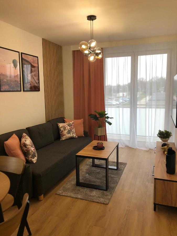 Apartament Pileckiego Nowy Dwor Mazowiecki Modlin Airport 外观 照片